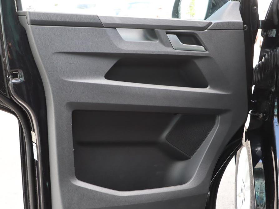 Volkswagen Multivan T6 Рестайлинг Санкт-Петербург  - изображение 15