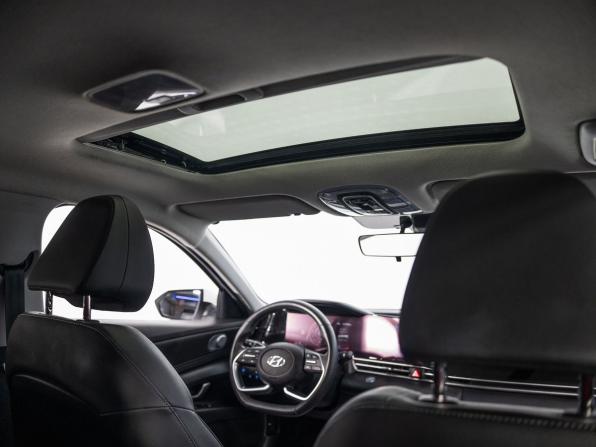 Hyundai Elantra VII (CN7) с пробегом 2021 года, цена 1 800 000 рублей, 46584 км, седан, Автокод Объявления