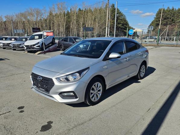 Hyundai Solaris II с пробегом 2017 года, цена 1 149 995 рублей, 109443 км, седан, Автокод Объявления