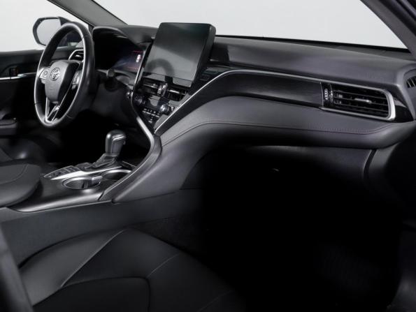 Toyota Camry VIII (XV70) Рестайлинг с пробегом 2023 года, цена 3 800 000 рублей, 28750 км, седан, Автокод Объявления