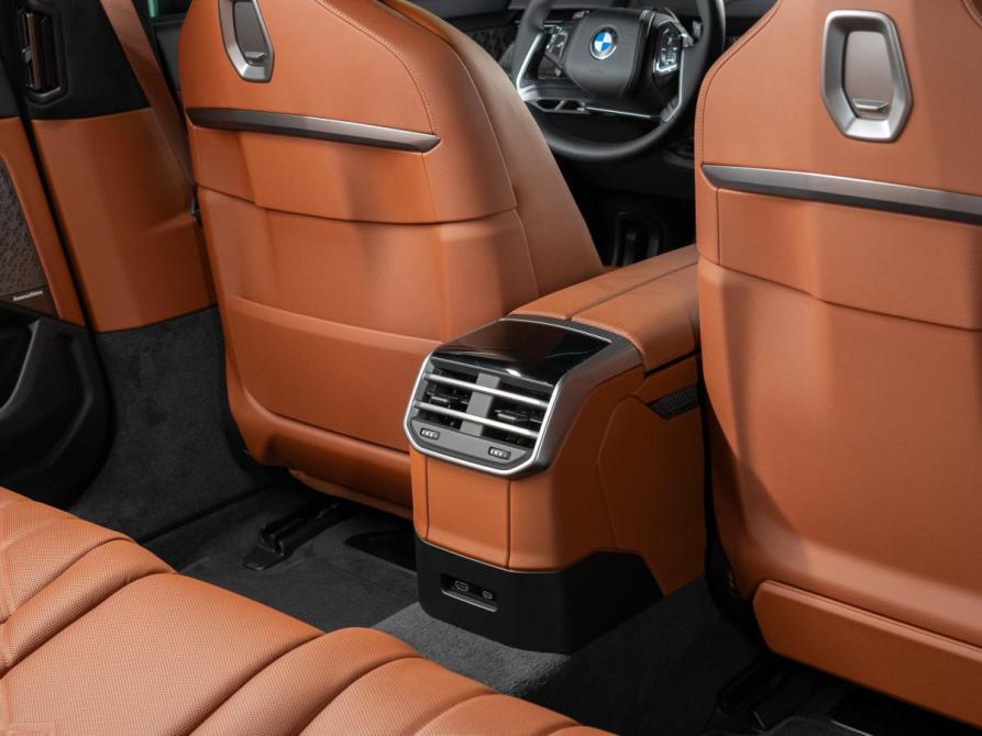 BMW 7 серии VII (G70) Рестайлинг Москва  - изображение 18
