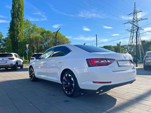 Skoda Superb III с пробегом 2018 года, цена 2 039 200 рублей, 82507 км, лифтбек, Автокод Объявления