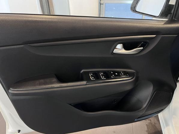 Kia Rio IV с пробегом 2019 года, цена 1 347 000 рублей, 164171 км, седан, Автокод Объявления