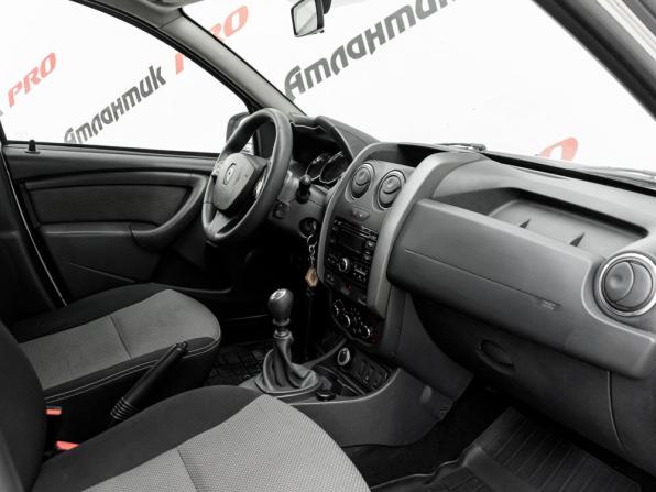 Renault Duster I Рестайлинг с пробегом 2017 года, цена 955 000 рублей, 110035 км, внедорожник, Автокод Объявления