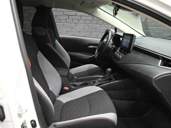 Toyota Corolla XII (E210) с пробегом 2023 года, цена 2 050 000 рублей, 32322 км, седан, Автокод Объявления