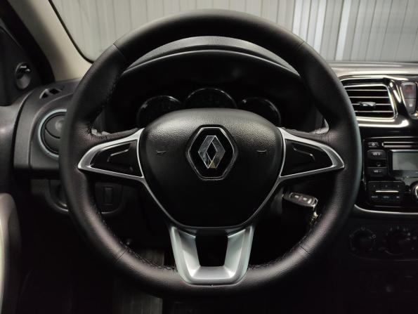 Renault Logan II с пробегом 2018 года, цена 583 000 рублей, 110000 км, седан, Автокод Объявления