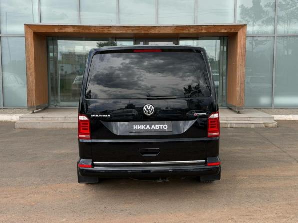Volkswagen Multivan T6 с пробегом 2019 года, цена 4 500 000 рублей, 184802 км, минивэн, Автокод Объявления