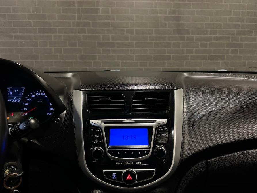 Hyundai Solaris I Челябинск  - изображение 11