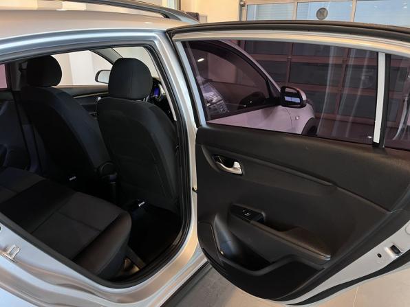 Kia Rio IV Рестайлинг с пробегом 2021 года, цена 1 395 000 рублей, 135838 км, хэтчбек, Автокод Объявления