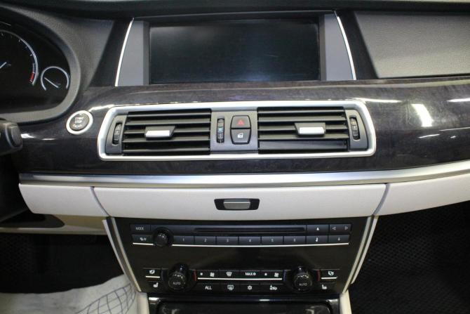 BMW 5 серии VI (F10/F11/F07) с пробегом 2010 года, цена 1 479 000 рублей, 220000 км, лифтбек, Автокод Объявления
