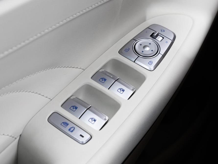Hyundai Grandeur VI Рестайлинг Санкт-Петербург  - изображение 23