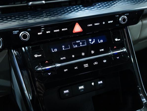 Kia Carnival IV с пробегом 2021 года, цена 3 699 700 рублей, 145000 км, минивэн, Автокод Объявления