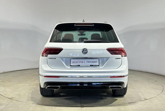 Volkswagen Tiguan II с пробегом 2018 года, цена 2 870 000 рублей, 158402 км, внедорожник, Автокод Объявления