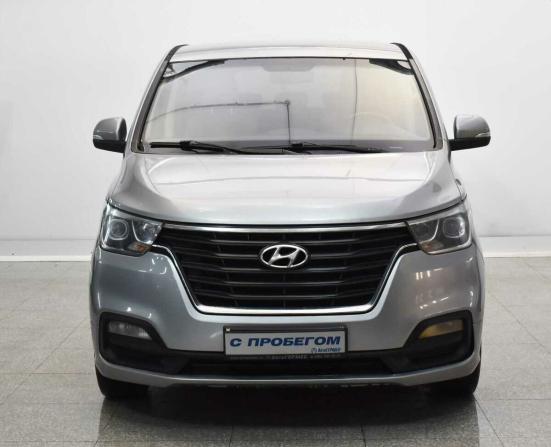 Hyundai H-1 II Рестайлинг 2 с пробегом 2018 года, цена 2 610 000 рублей, 137941 км, минивэн, Автокод Объявления
