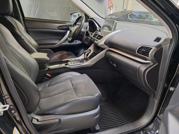 Mitsubishi Eclipse Cross I с пробегом 2018 года, цена 2 200 000 рублей, 156000 км, внедорожник, Автокод Объявления