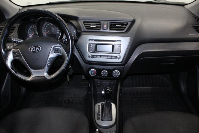 Kia Rio III Рестайлинг с пробегом 2015 года, цена 979 000 рублей, 167000 км, хэтчбек, Автокод Объявления