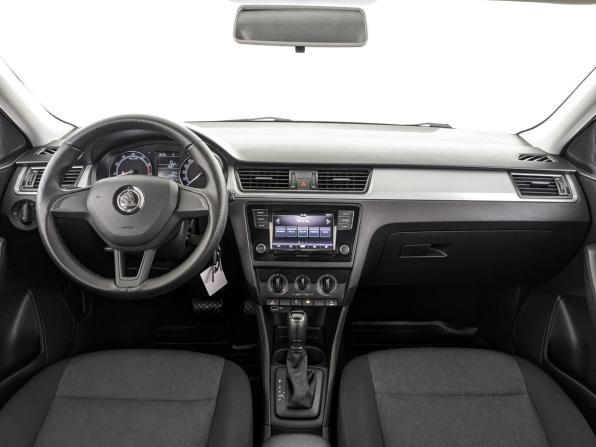 Skoda Rapid I Рестайлинг с пробегом 2018 года, цена 1 479 500 рублей, 51753 км, лифтбек, Автокод Объявления