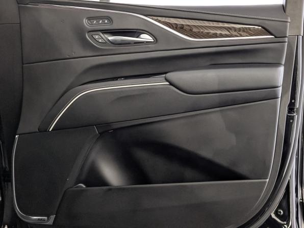 Cadillac Escalade V с пробегом 2023 года, цена 10 650 000 рублей, 52383 км, внедорожник, Автокод Объявления