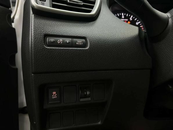 Nissan Qashqai II с пробегом 2017 года, цена 1 699 000 рублей, 160000 км, внедорожник, Автокод Объявления