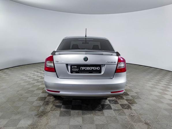 Skoda Octavia II (A5) Рестайлинг с пробегом 2011 года, цена 770 000 рублей, 171000 км, лифтбек, Автокод Объявления