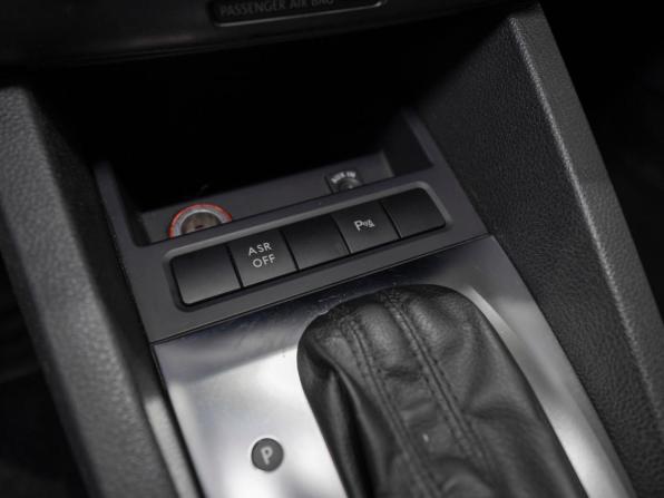 Volkswagen Jetta VI с пробегом 2012 года, цена 975 000 рублей, 171742 км, седан, Автокод Объявления