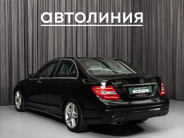 Mercedes-Benz C-Класс III (W204) Рестайлинг с пробегом 2012 года, цена 1 400 000 рублей, 109000 км, седан, Автокод Объявления
