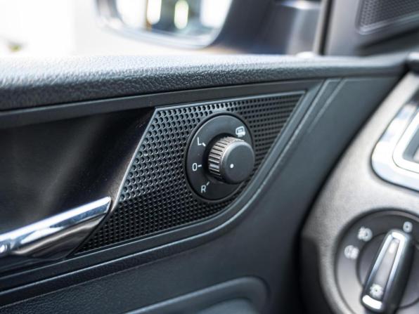 Skoda Rapid I Рестайлинг с пробегом 2019 года, цена 1 355 000 рублей, 173064 км, лифтбек, Автокод Объявления