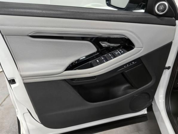 Land Rover Range Rover Evoque II с пробегом 2020 года, цена 4 000 000 рублей, 111685 км, внедорожник, Автокод Объявления