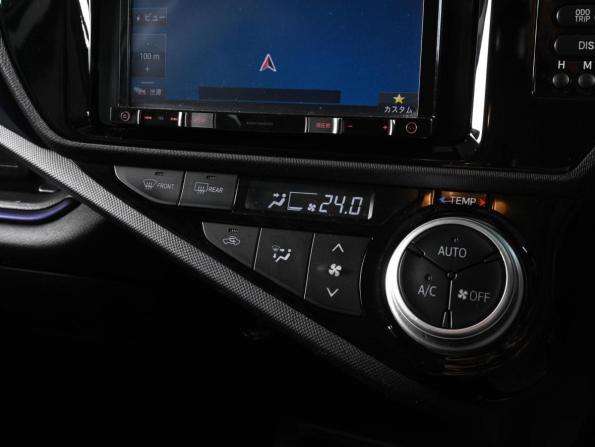 Toyota Aqua I Рестайлинг с пробегом 2017 года, цена 909 000 рублей, 98889 км, хэтчбек, Автокод Объявления