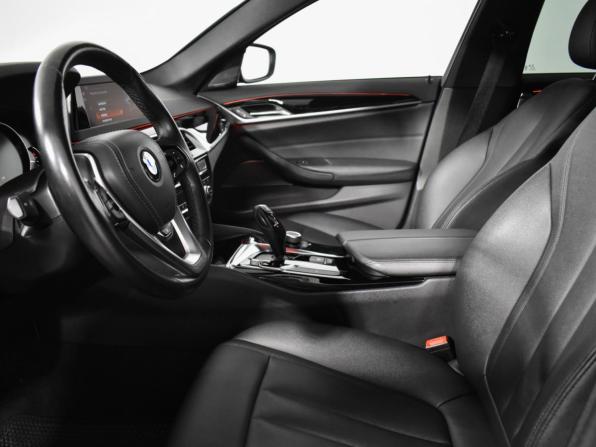 BMW 5 серии VII (G30/G31/G38) с пробегом 2018 года, цена 2 840 000 рублей, 88367 км, седан, Автокод Объявления