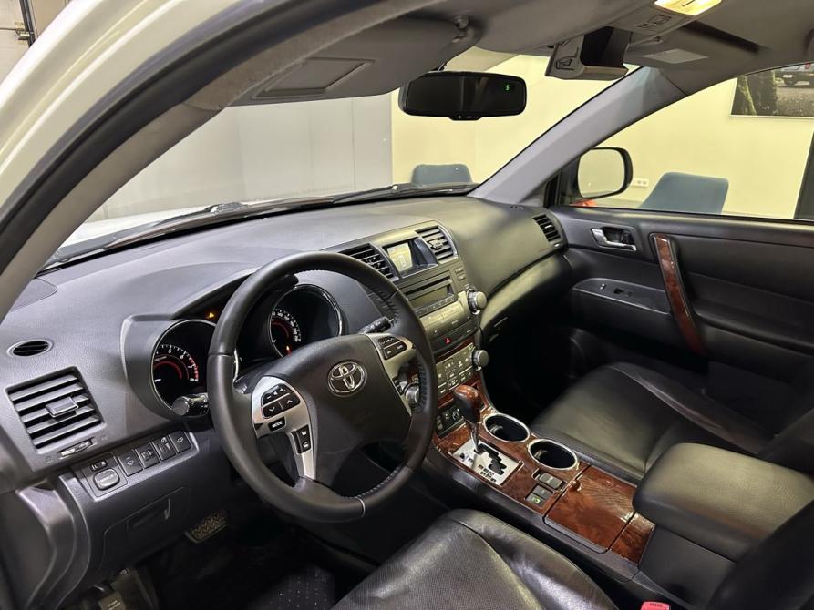 Toyota Highlander II (XU40) Рестайлинг Новосибирск  - изображение 12