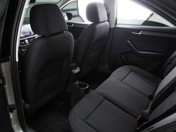 Skoda Rapid II с пробегом 2022 года, цена 2 349 000 рублей, 12774 км, лифтбек, Автокод Объявления