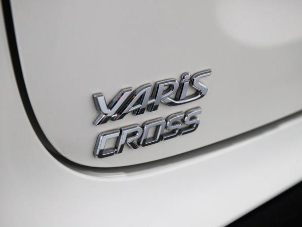 Toyota Yaris Cross с пробегом 2021 года, цена 1 960 000 рублей, 44587 км, внедорожник, Автокод Объявления