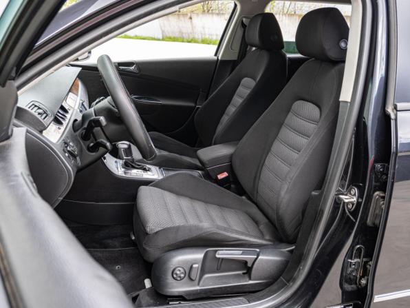 Volkswagen Passat B6 с пробегом 2007 года, цена 875 000 рублей, 271739 км, универсал, Автокод Объявления