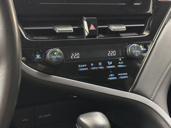 Toyota Camry VIII (XV70) Рестайлинг с пробегом 2021 года, цена 3 149 000 рублей, 74193 км, седан, Автокод Объявления