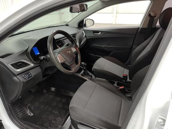 Hyundai Solaris II Рестайлинг с пробегом 2020 года, цена 1 350 000 рублей, 83043 км, седан, Автокод Объявления