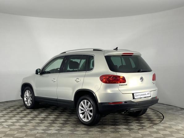 Volkswagen Tiguan I Рестайлинг с пробегом 2011 года, цена 1 295 000 рублей, 233899 км, внедорожник, Автокод Объявления
