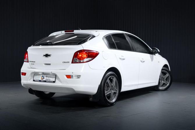 Chevrolet Cruze I Рестайлинг с пробегом 2013 года, цена 599 000 рублей, 283333 км, хэтчбек, Автокод Объявления