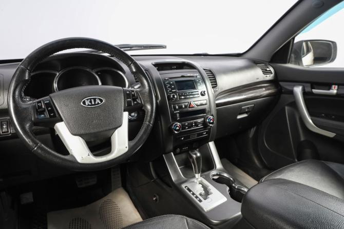Kia Sorento II с пробегом 2009 года, цена 1 399 000 рублей, 230000 км, внедорожник, Автокод Объявления