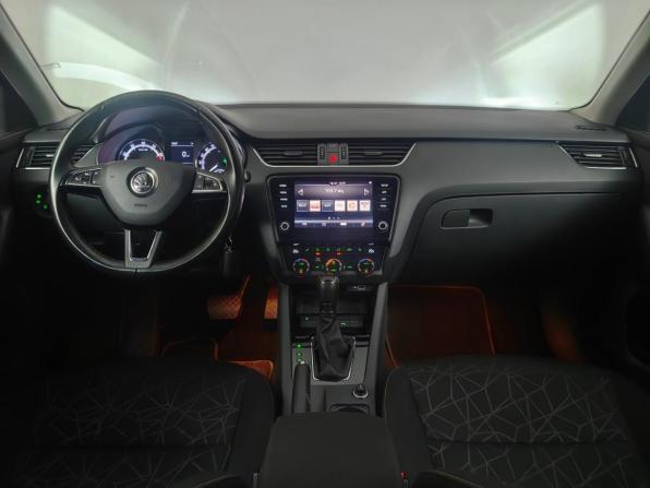 Skoda Octavia III (A7) Рестайлинг с пробегом 2019 года, цена 1 623 000 рублей, 126892 км, лифтбек, Автокод Объявления