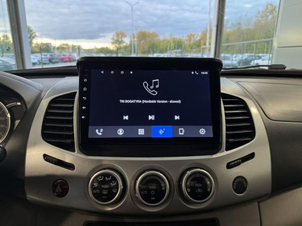 Mitsubishi L200 IV с пробегом 2013 года, цена 1 377 000 рублей, 306727 км, пикап, Автокод Объявления
