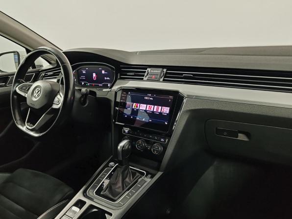 Volkswagen Passat B8 Рестайлинг с пробегом 2020 года, цена 2 175 000 рублей, 102917 км, седан, Автокод Объявления