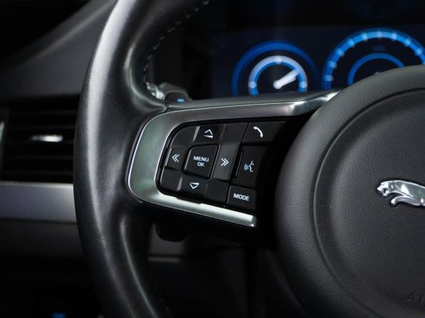Jaguar XF II с пробегом 2019 года, цена 2 567 077 рублей, 95000 км, седан, Автокод Объявления