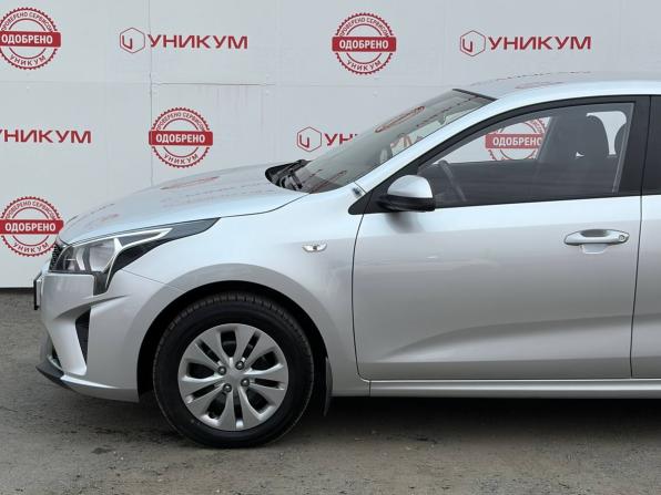 Kia Rio IV Рестайлинг с пробегом 2020 года, цена 1 799 000 рублей, 55988 км, седан, Автокод Объявления