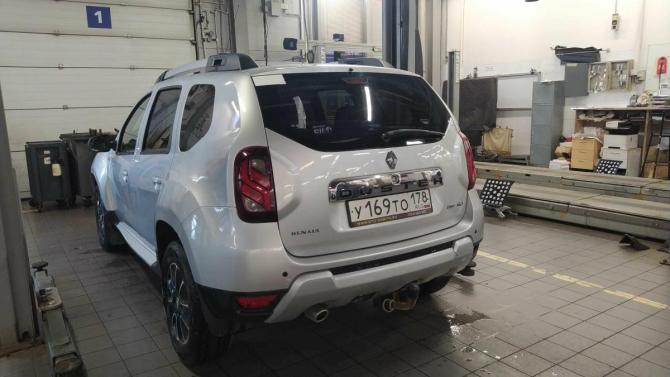 Renault Duster I Рестайлинг с пробегом 2017 года, цена 970 000 рублей, 209800 км, внедорожник, Автокод Объявления