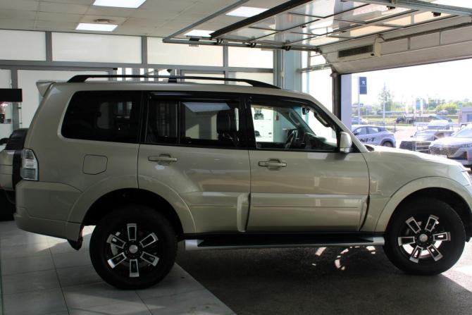 Mitsubishi Pajero IV с пробегом 2011 года, цена 2 780 000 рублей, 12928 км, внедорожник, Автокод Объявления