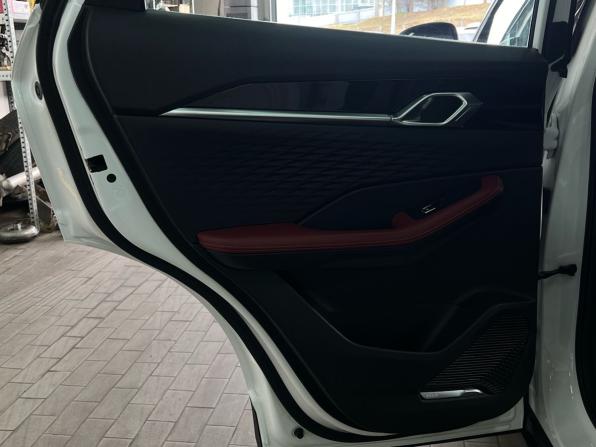 Geely Coolray I Рестайлинг с пробегом 2024 года, цена 2 250 000 рублей, 21000 км, внедорожник, Автокод Объявления