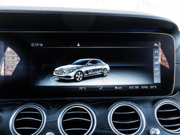 Mercedes-Benz E-Класс V (W213 S213 C238) с пробегом 2018 года, цена 2 998 000 рублей, 142571 км, седан, Автокод Объявления
