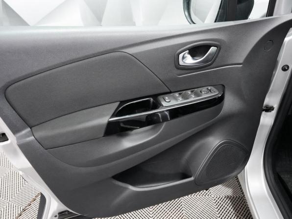 Renault Kaptur I Рестайлинг с пробегом 2020 года, цена 1 599 000 рублей, 93170 км, внедорожник, Автокод Объявления