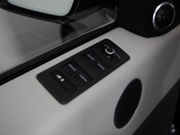 Land Rover Range Rover Sport II с пробегом 2014 года, цена 2 399 000 рублей, 271253 км, внедорожник, Автокод Объявления